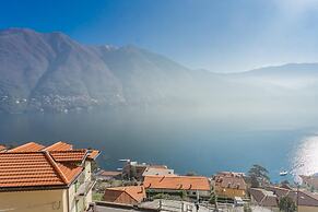 Giuliano s House - Amazing Lake View