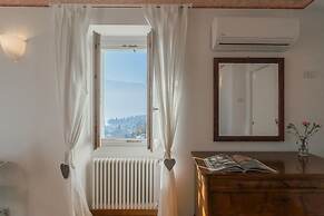 Giuliano s House - Amazing Lake View