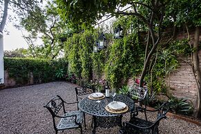 Panoramic Paradise 3BR Overlooking SMA