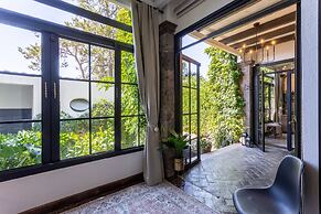 Panoramic Paradise 3BR Overlooking SMA