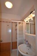 Seaside Comfort Flat With Modern Amenities