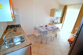 Luminous Flat 80m From the Beach - Beahost