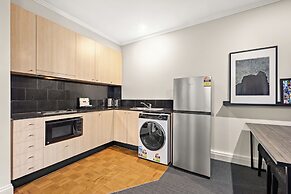 Melbourne City Suites