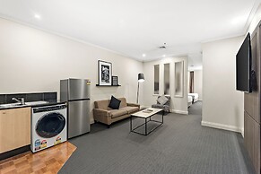 Melbourne City Suites