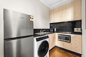 Melbourne City Suites
