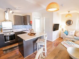 Uptown - Manhattan House