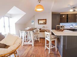 Uptown - Manhattan House