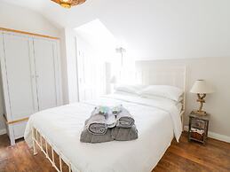 Uptown - Manhattan House