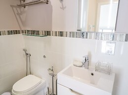 Uptown - Manhattan House