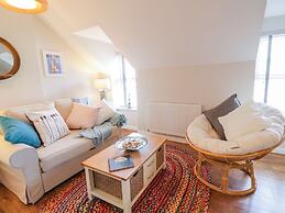 Uptown - Manhattan House