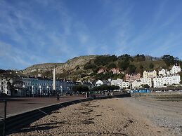 Uptown - Manhattan House
