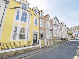 Uptown - Manhattan House