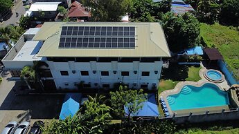 Argao Seabreeze Hotel powered by Cocotel
