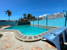 Argao Seabreeze Hotel powered by Cocotel