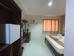 Argao Seabreeze Hotel powered by Cocotel