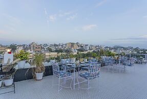 Natural Lake View Hotel