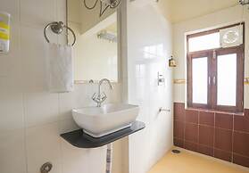 Natural Lake View Hotel