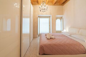 Corte Spagnola - piano primo