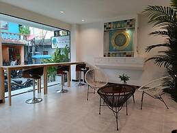 RoomQuest Kalim Beach