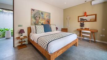 Chic Seminyak Retreat With Private Pool Haven