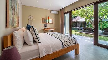 Chic Seminyak Retreat With Private Pool Haven