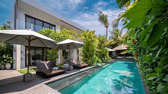Chic Seminyak Retreat With Private Pool Haven