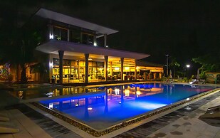 Azura Golf Resort & Spa