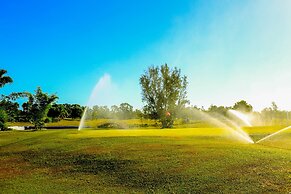 Azura Golf Resort & Spa