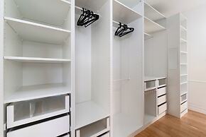 4-room apartment near Charles Square