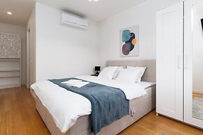 4-room apartment near Charles Square