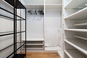 4-room apartment near Charles Square