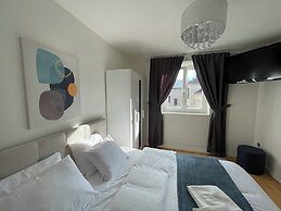 4-room apartment near Charles Square