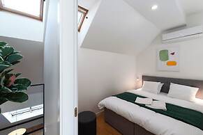 4-room apartment near Charles Square