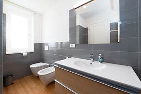 4-room apartment near Charles Square