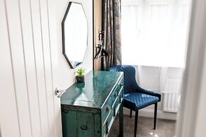 Hampshire Charming House