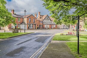 Hampshire Charming House