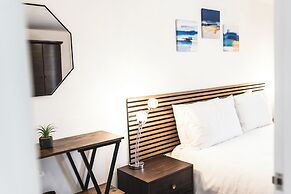 Hampshire Charming House