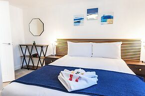 Hampshire Charming House