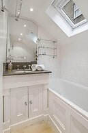 White House Mews Property