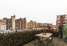 White House Mews Property