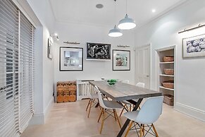 White House Mews Property