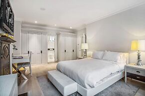 White House Mews Property