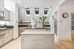 White House Mews Property