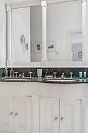 White House Mews Property