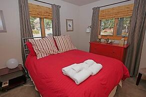 750 Stanford Avenue 3 Bedroom Cabin by RedAwning
