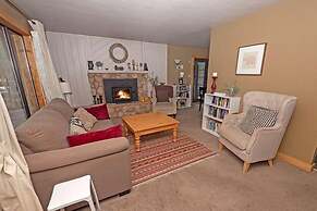 750 Stanford Avenue 3 Bedroom Cabin by RedAwning