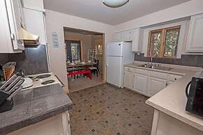 750 Stanford Avenue 3 Bedroom Cabin by RedAwning