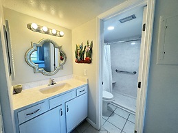 511 El Matador 2 Bedroom Condo by RedAwning