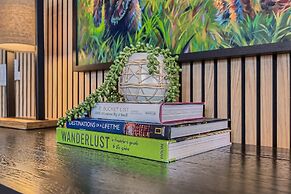 Helling Circle Secret 102 3 Bedroom Condo by RedAwning