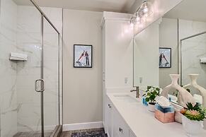 Helling Circle Secret 102 3 Bedroom Condo by RedAwning